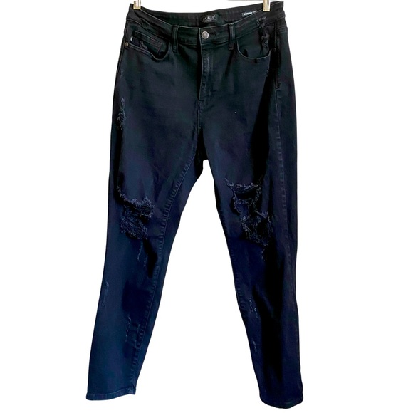 Judy Blue Black Distressed Boyfriend Ripped Stretch Jean - Picture 1 of 8